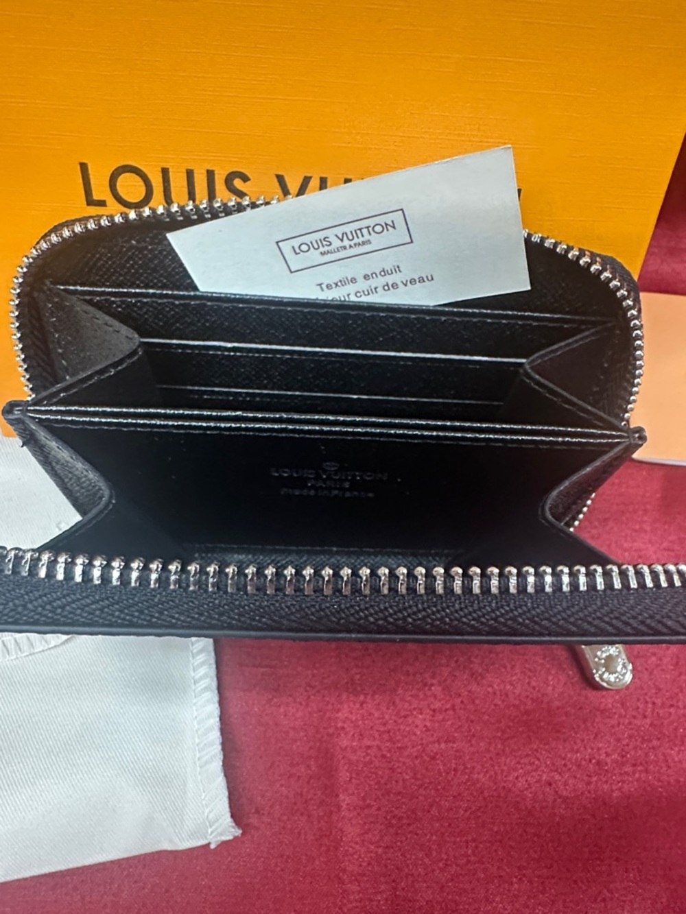 Louis Vuitton Damier Graphite Zip Wallet - Picture 2 of 8